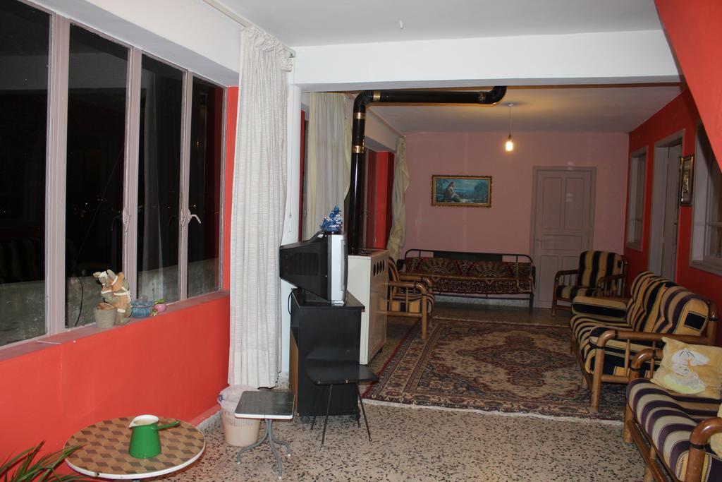 Bauhaus Motel Bcharre Luaran gambar